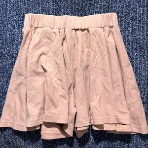 Flowy pink shorts
